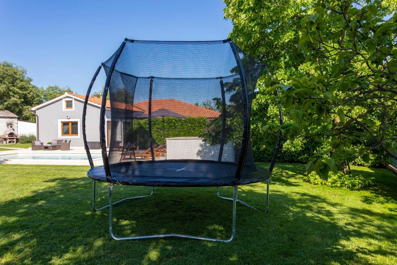 Villa Anavi Bicici Bagian luar foto