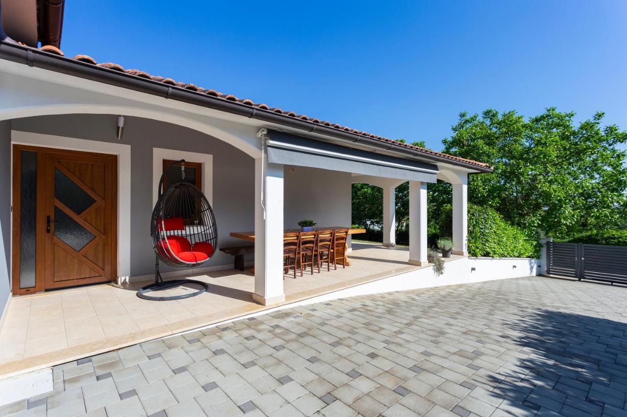 Villa Anavi Bicici Bagian luar foto