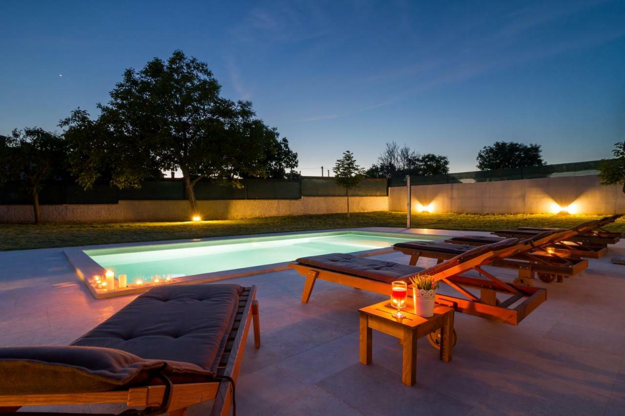 Villa Anavi Bicici Bagian luar foto
